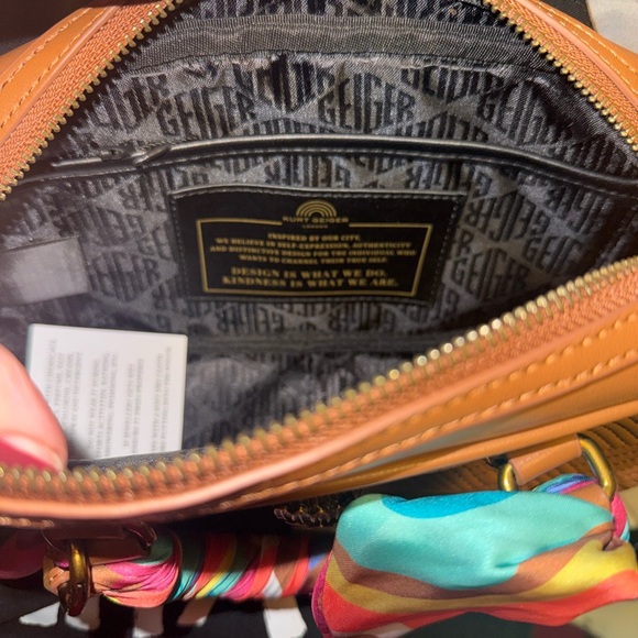 NWT Kurt Geiger Small Kensington
Quilted Leather Duffle Bag 22” strap - Picture 9 of 10